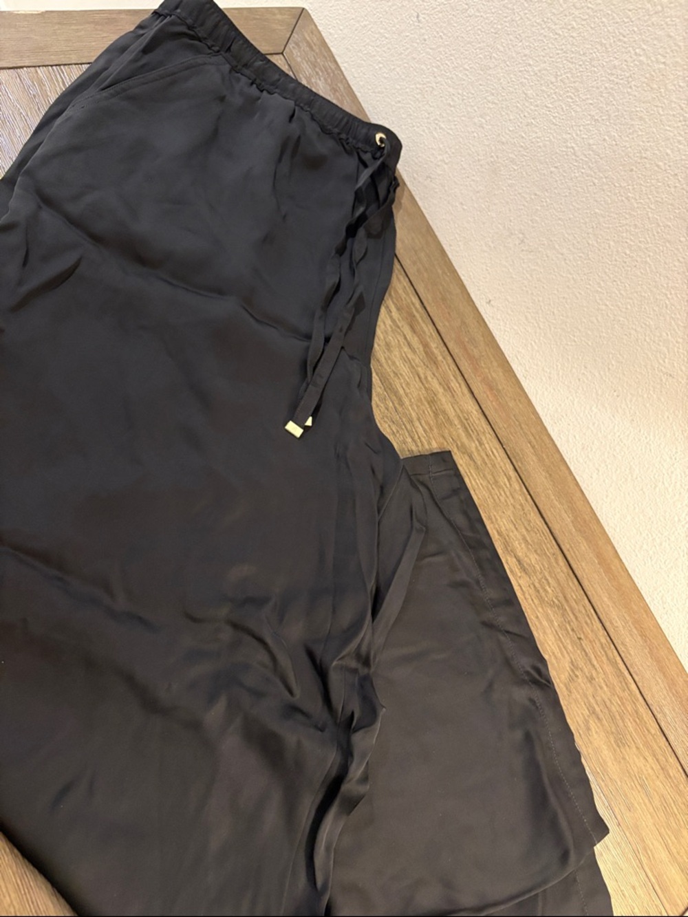 NWT [Tommy Bahama] Black Tencel Satin Drawstring Wide-Leg Pants Women’s XL - Picture 9 of 12